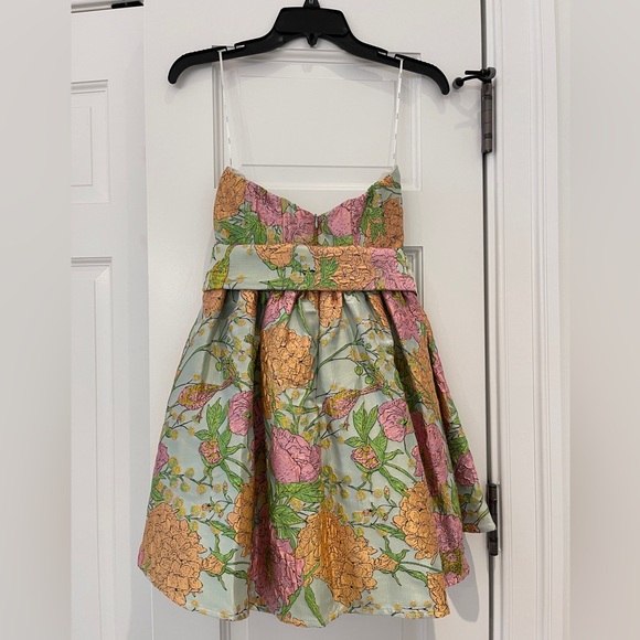 Elliatt Small Jet Set Floral Jaquard Mini Dress - Picture 6 of 7